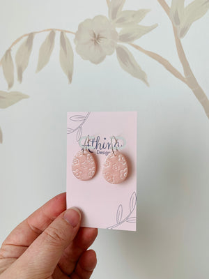 Open image in slideshow, Ostara Hoop Earrings
