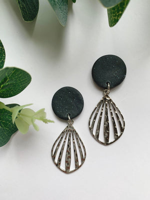 Open image in slideshow, The Ginger Blue and Silver Art Deco Earrings
