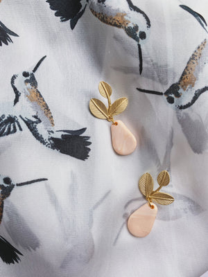 Open image in slideshow, Laurel Dangle Earrings

