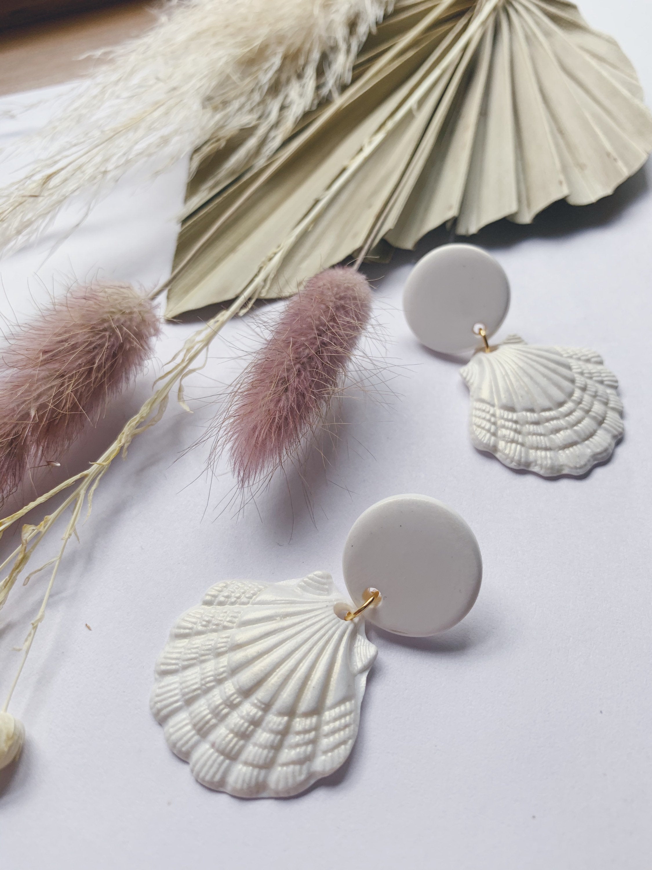 White seashell best sale earrings