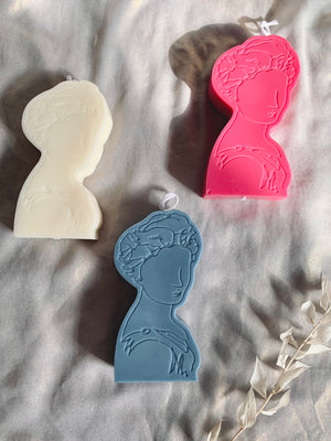 Open image in slideshow, Classical Bust Soy Wax Essential Oil Candle
